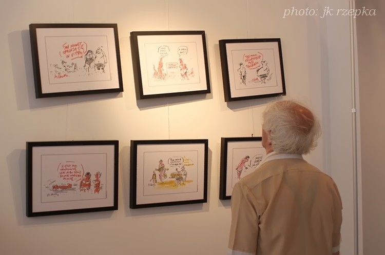 IMG_1581sawka of cards_filtered