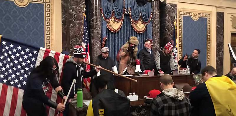 Fala samobójstw policjantów broniących&nbsp;Kapitolu!