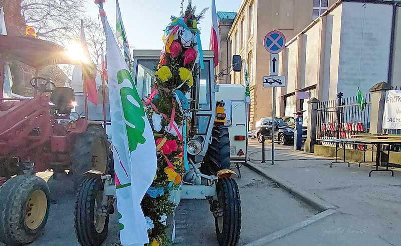 Rolnicy chcą zmusić rząd do&nbsp;negocjacji