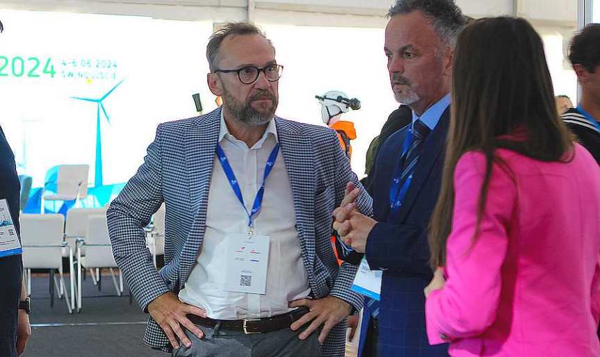 Szczecin dzięki wiatrakom dostaje wiatr w gospodarcze&nbsp;żagle